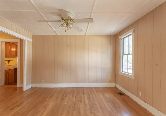 4th image of 260 King Philip St, Raynham, MA 02767 | MLS# 73536980