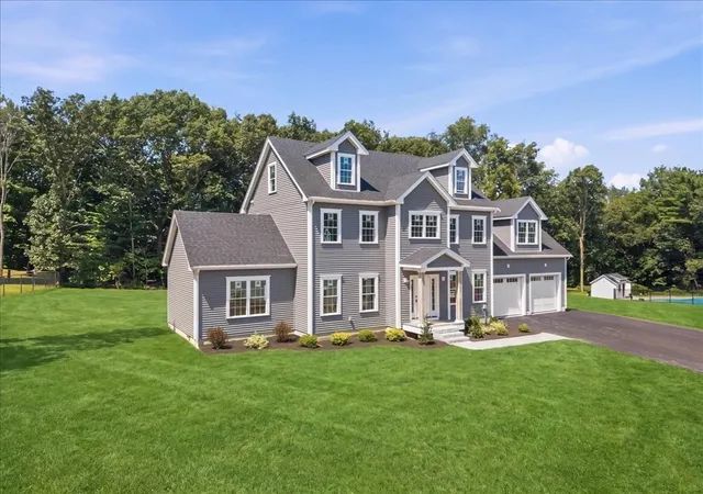 Photo 3 of Single family home for sale at 3 Loidie Ln, Brockton, MA 02301 | MLS# 73551346 | Listing updated on 2026-09-20