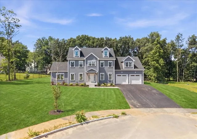 Photo 3 of Single family home for sale at 3 Loidie Ln, Brockton, MA 02301 | MLS# 73551346 | Listing updated on 2026-09-20