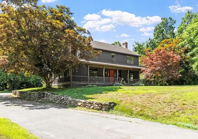 3rd image of 261 West St, Lunenburg, MA 01462 | MLS# 73560731