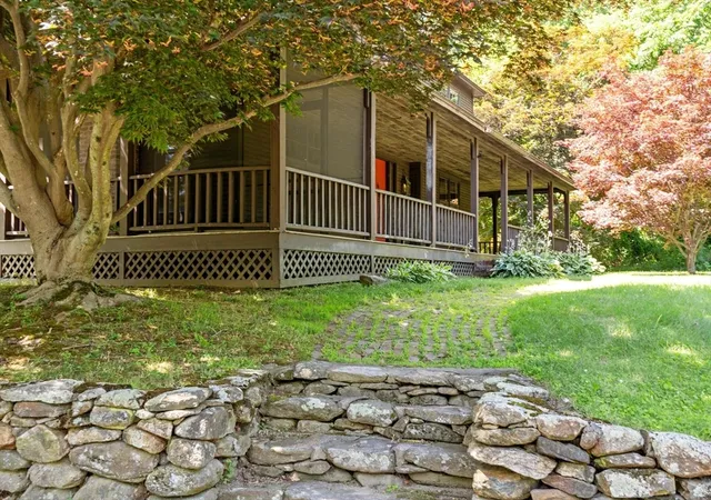 4th image of 261 West St, Lunenburg, MA 01462 | MLS# 73560731