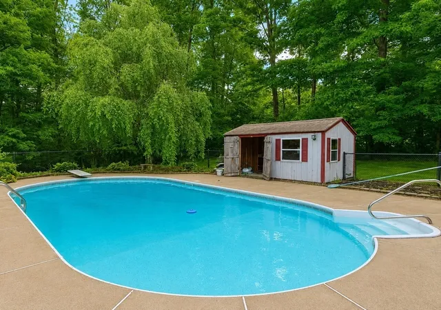 Homes for sale in North Brookfield, MA | 10 Mill Rd, North Brookfield, MA 01535 | MLS# 73537475