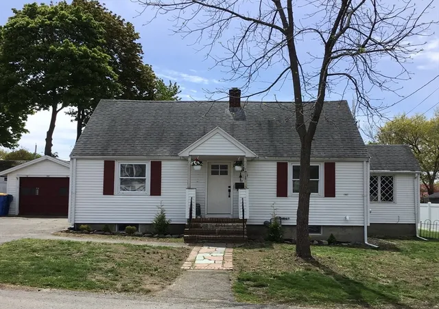 Homes for sale in Randolph, MA | 32 Hills St, Randolph, MA 02368 | MLS# 73518510