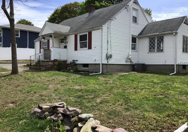 Homes for sale in Randolph, MA | 32 Hills St, Randolph, MA 02368 | MLS# 73518510