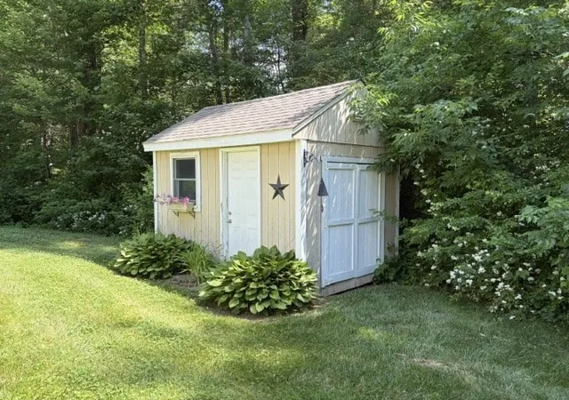 4th image of 16 Walnut Rd, Woodstock, CT 06281 | MLS# 73535868