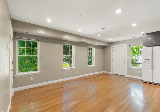 4th image of 30 Tufts Ave #B, Everett, MA 02149 | MLS# 73554082