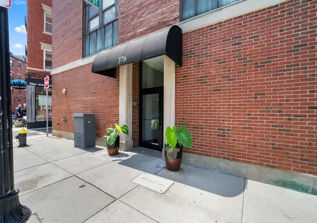 27th image of 376 Commercial Street #2B, Boston, MA 02109 | MLS# 73553879