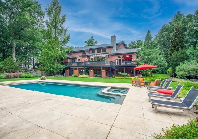 1st image of 6 Mountain View Dr, Framingham, MA 01701 | MLS# 73434197