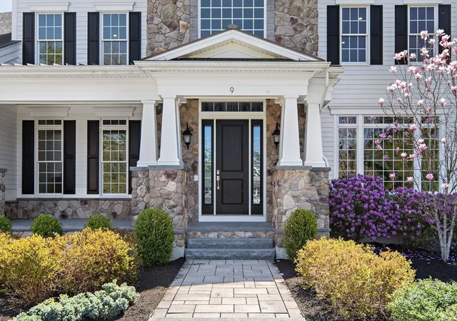 3rd image of 9 Schaffner Ln, Dover, MA 02030 | MLS# 73517930