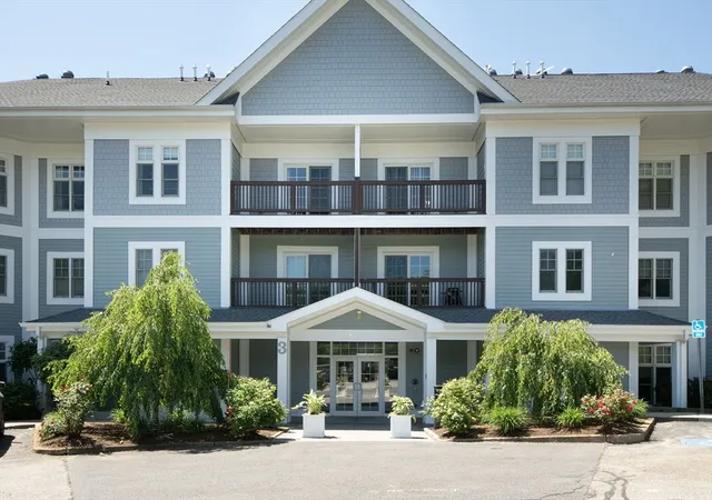 Homes for sale in Braintree, MA | 501 Commerce Dr #3-113, Braintree, MA 02184 | MLS# 73530993