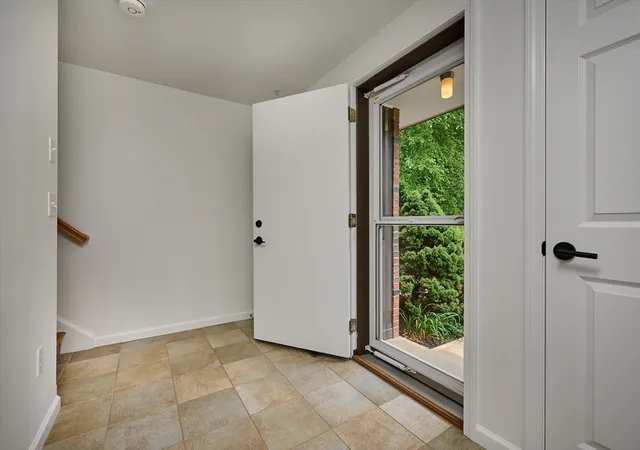 Homes for sale in Amherst, MA | 8 Emerson Ct #8, Amherst, MA 01002 | MLS# 73540700