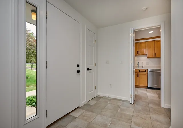 Homes for sale in Amherst, MA | 8 Emerson Ct #8, Amherst, MA 01002 | MLS# 73540700
