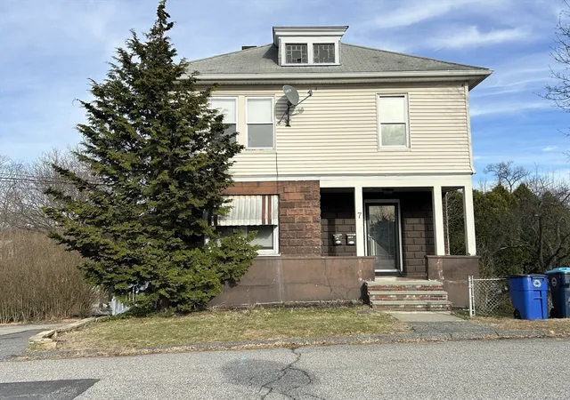 1st image of 7 Wingate St, Shrewsbury, MA 01545 | MLS# 73498756