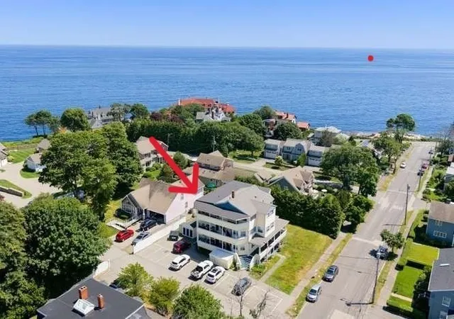 Homes for sale in Gloucester, MA | 54 Lexington Ave, Gloucester, MA 01930