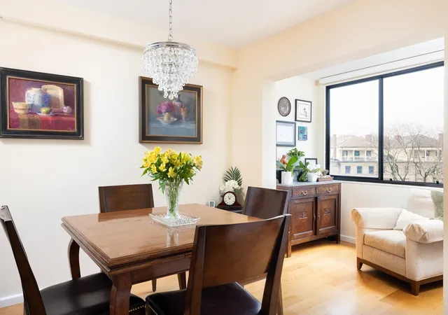 5th image of 1731 Beacon St #402, Brookline, MA 02445 | MLS# 73510362