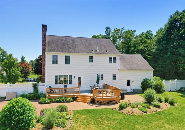 4th image of 1530 Maple St, North Dighton, MA 02764 | MLS# 73548942