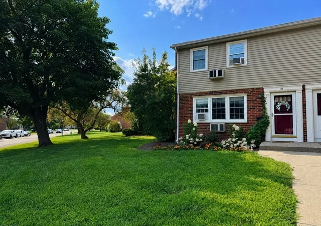 2nd image of 540 Granby Rd #41, South Hadley, MA 01075 | MLS# 73562805