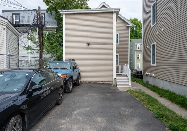 Listing Photo 2 - Condo for sale in building located at 5 Wise St, Boston, MA 02130 - Unit #1