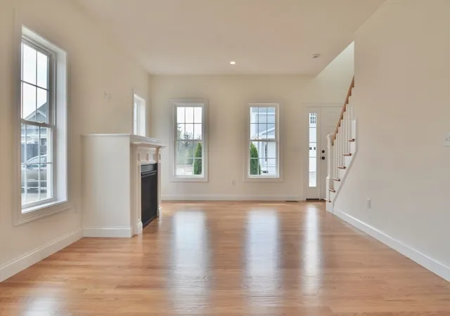Homes for sale in Uxbridge, MA | 19C Crownshield #19C, Uxbridge, MA 01569 | MLS# 73546389