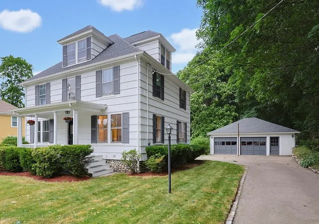 Homes for sale in Wrentham, MA | 78 Franklin St, Wrentham, MA 02093 | MLS# 73539922