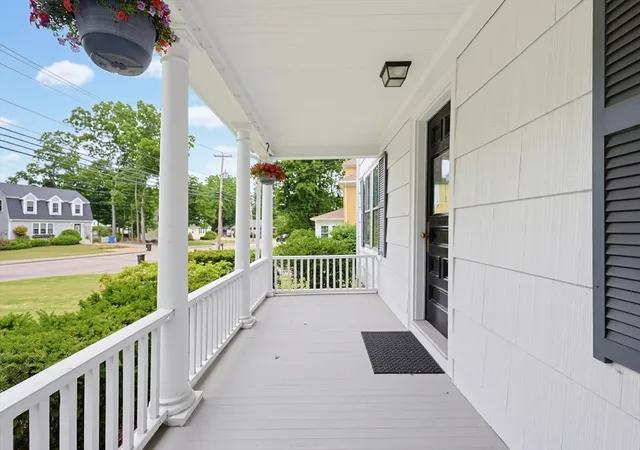 Homes for sale in Wrentham, MA | 78 Franklin St, Wrentham, MA 02093 | MLS# 73539922