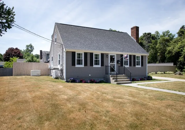 2nd image of 100 Sycamore St, Swansea, MA 02777 | MLS# 73536343