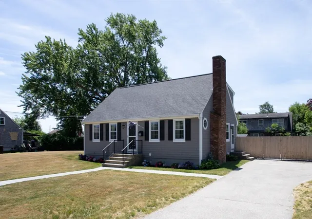 4th image of 100 Sycamore St, Swansea, MA 02777 | MLS# 73536343