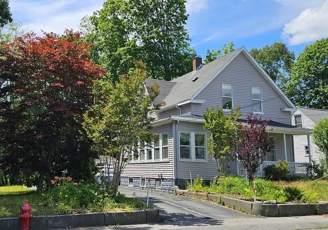 Homes for sale in Taunton, MA | 75 Clifford St, Taunton, MA 02780 | MLS# 73543401