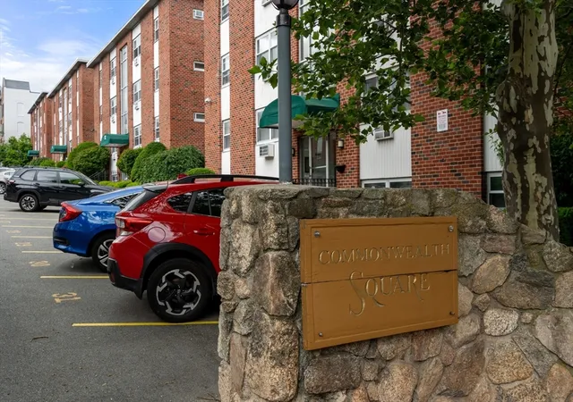 2nd image of 14 Commonwealth Ct, Brighton, MA 02135