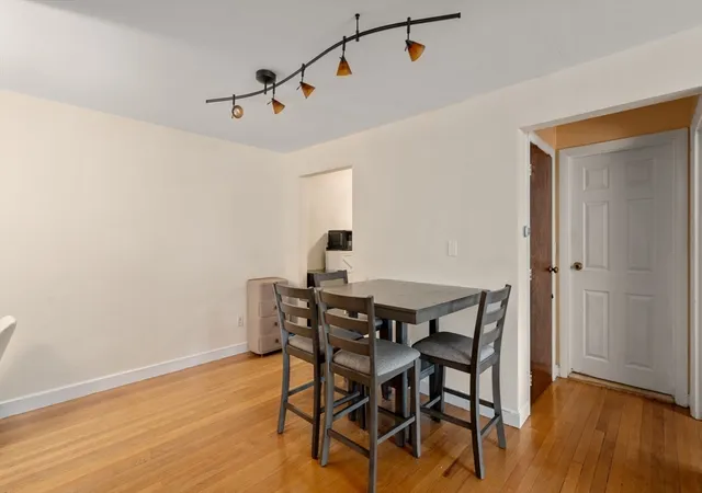 3rd image of 14 Commonwealth Ct, Boston, MA 02135