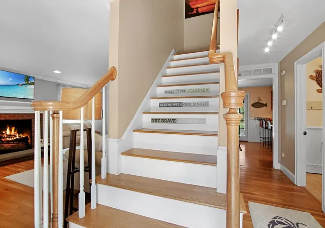 5th image of 842 Main St, West Wareham, MA 02576 | MLS# 73506698