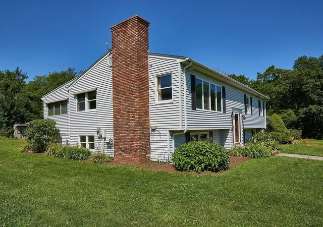 Photo 2 of Single family home for sale at 554 Sharps Lot Rd, Swansea, MA 02777 | MLS# 73555424 | Listing updated on 2026-09-06