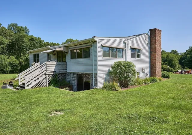 Photo 3 of Single family home for sale at 554 Sharps Lot Rd, Swansea, MA 02777 | MLS# 73555424 | Listing updated on 2026-09-06
