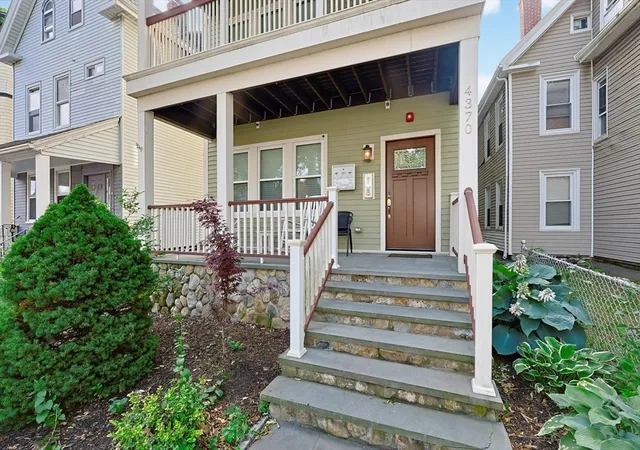 2nd image of 4370 Washington St #2, Boston, MA 02131 | MLS# 73534944