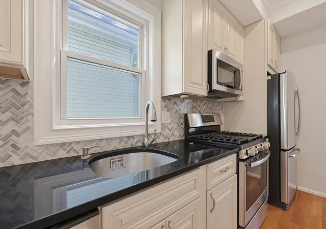 5th image of 4370 Washington St #2, Boston, MA 02131 | MLS# 73534944