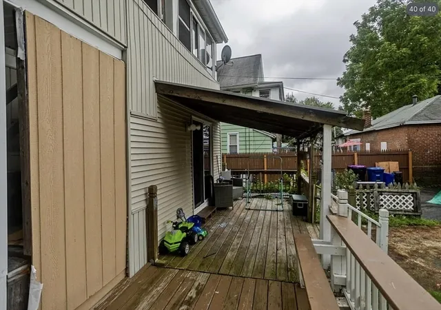 40th image of 47 Taylor St, Holyoke, MA 01040 | MLS# 73555135