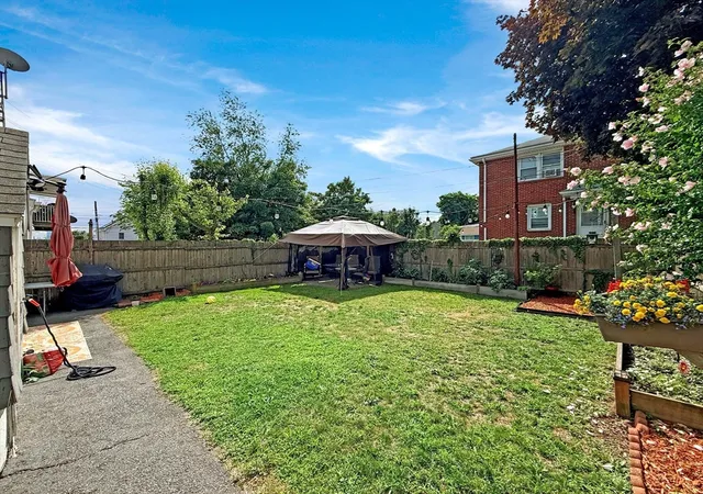 27th image of 28 Ferry St, Everett, MA 02149 | MLS# 73560600