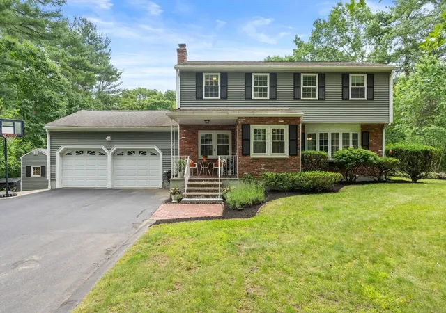 1st image of 6 Forest St, Medfield, MA 02052 | MLS# 73540208