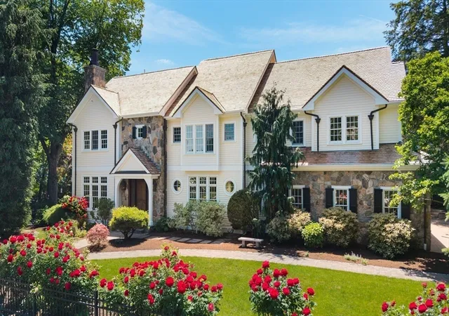 2nd image of 8 Valley Road, Wellesley Hills, MA 02481 | MLS# 73540282