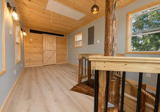 Listing Photo 5 - Condo for sale in building located at 12 Hideaway Vlg, Bourne, MA 02532 - Unit #G
