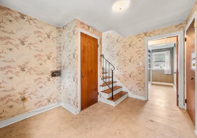 4th image of 46 Selwyn Rd, Braintree, MA 02184 | MLS# 73559141