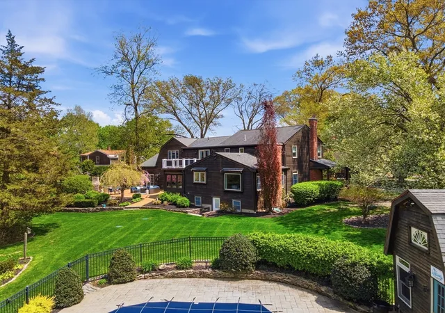 2nd image of 12 Beatty Ln, South Easton, MA 02375 | MLS# 73518562