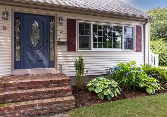 4th image of 72 North Street, Fairhaven, MA 02719 | MLS# 73552514