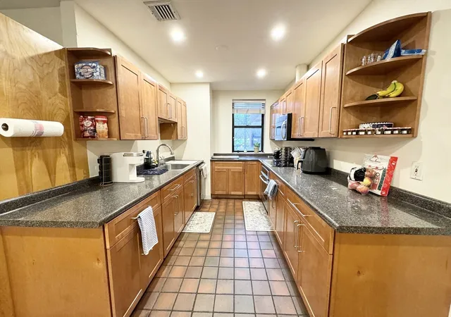 Homes for sale in Boston, MA | 96 Gainsborough Street #103W, Boston, MA 02115 | MLS# 73514118