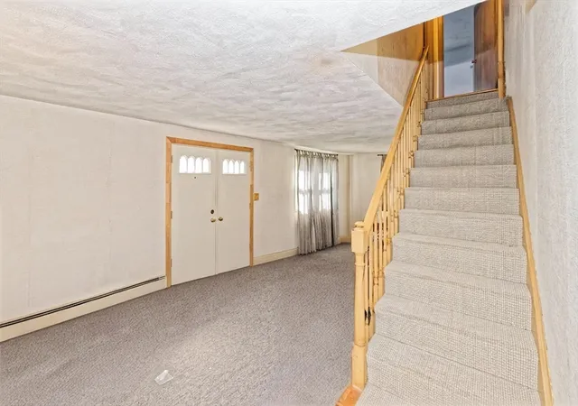 3rd image of 50 Juniper Ln, Framingham, MA 01701 | MLS# 73551421