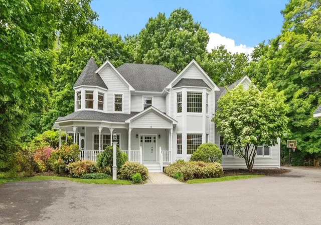 Photo 1 of Single family home for sale at 263 Elm St, Concord, MA 01742 | MLS# 73529339 | Listing updated on 2026-08-29