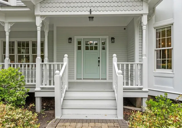 Photo 3 of Single family home for sale at 263 Elm St, Concord, MA 01742 | MLS# 73529339 | Listing updated on 2026-08-29
