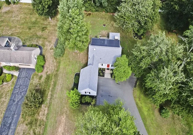 3rd image of 36 Ingersoll Dr, Westfield, MA 01085 | MLS# 73552206