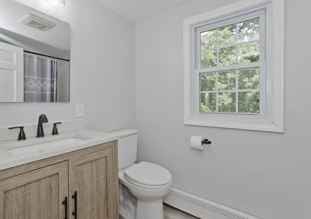 4th image of 36 Ingersoll Dr, Westfield, MA 01085 | MLS# 73552206