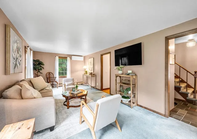 Homes for sale in West Springfield, MA | 231 Edgewood Road, West Springfield, MA 01089 | MLS# 73547464